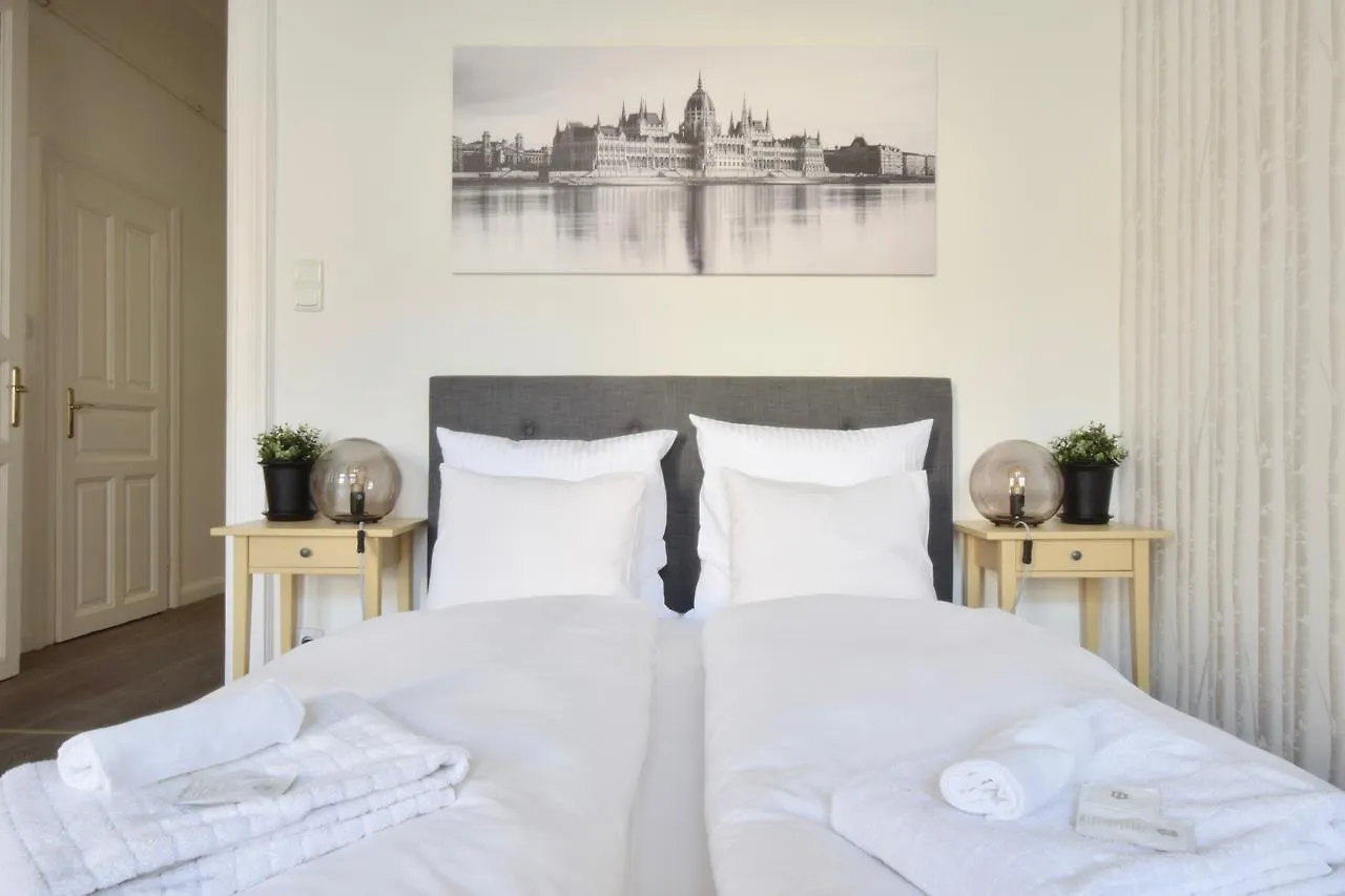 Standard Apartment By Hi5 - Dessewffy 39 Budapest Hungary