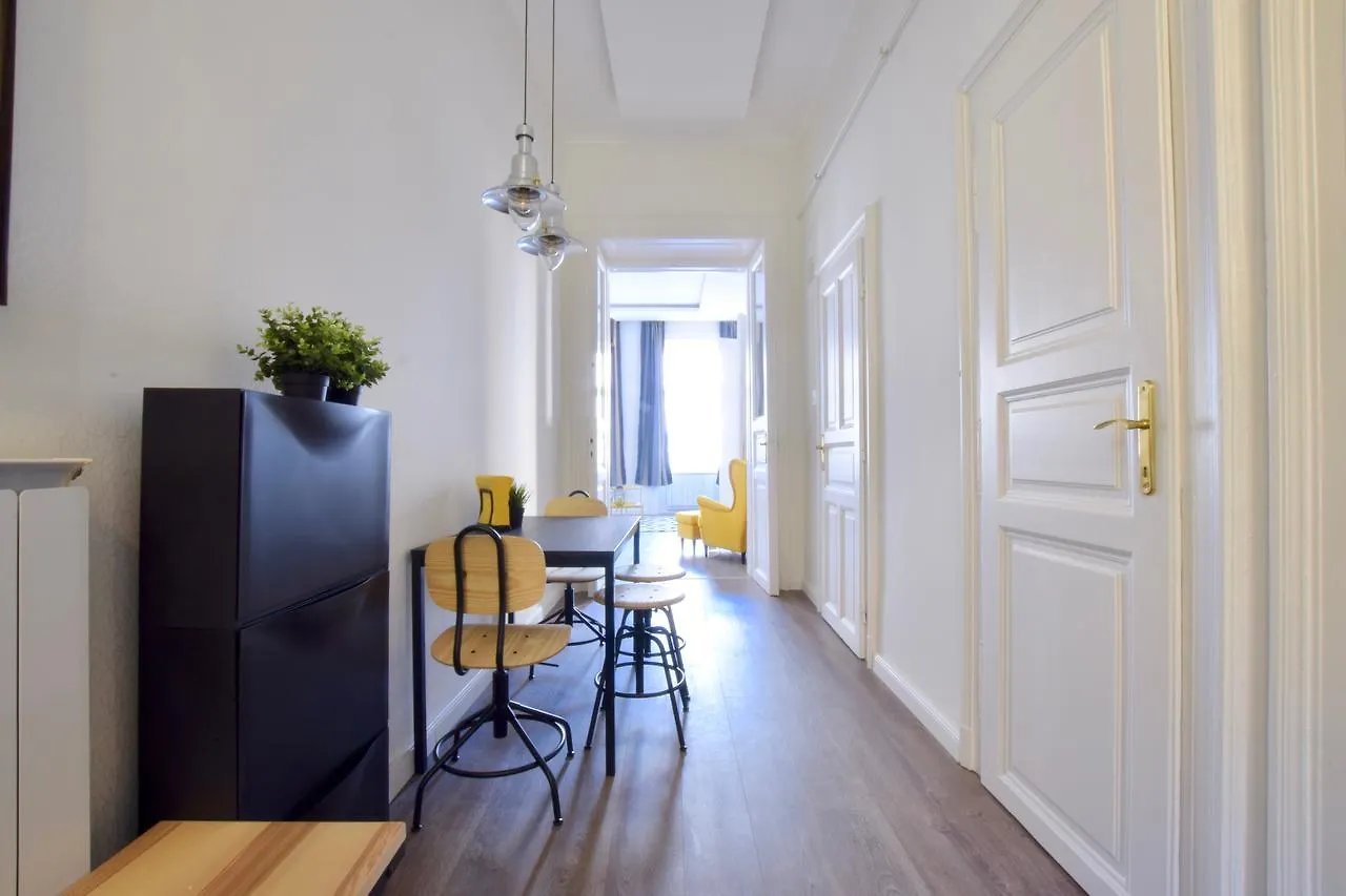 Standard Apartment By Hi5 - Dessewffy 39 Budapest