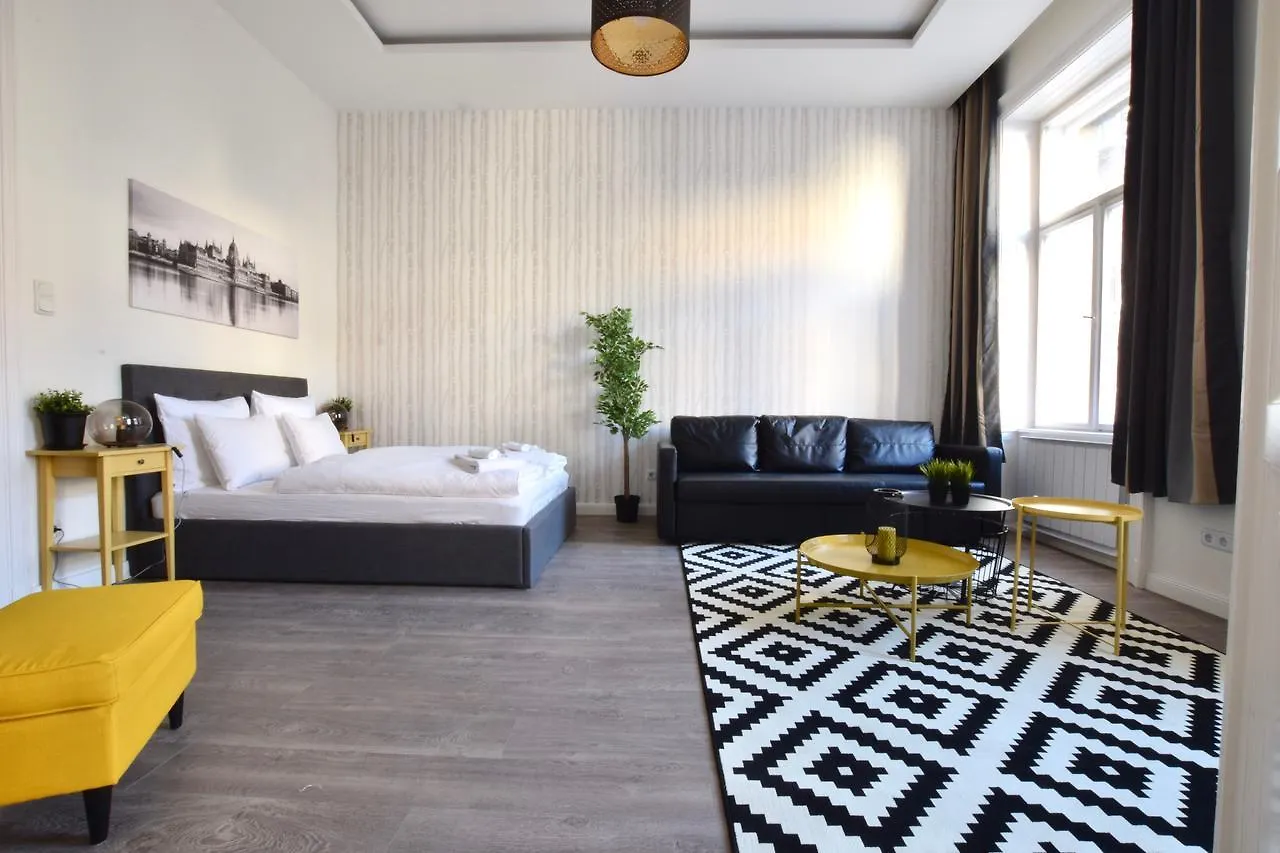 Standard Apartment By Hi5 - Dessewffy 39 Budapest