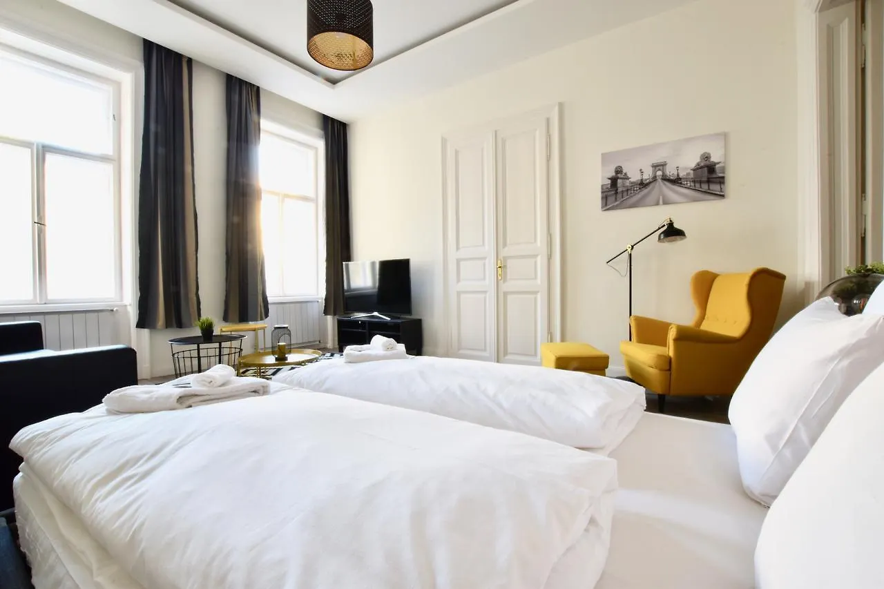 Standard Apartment By Hi5 - Dessewffy 39 Budapešť